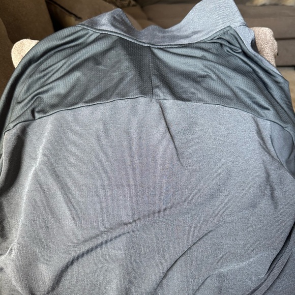 Nike Dri-FIT Gray Running Pullover - Reflective - Size Medium - Picture 5 of 5
